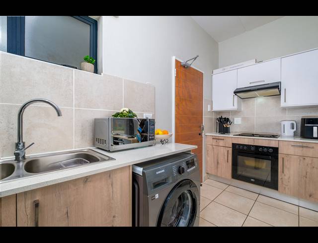 1 BEDROOM TOWNHOUSE FOR SALE IN BERGBRON